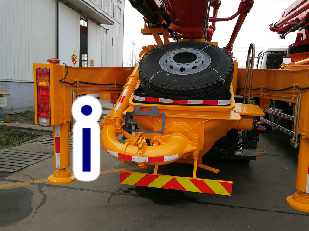 青島小型混凝土泵車價(jià)格 (14)