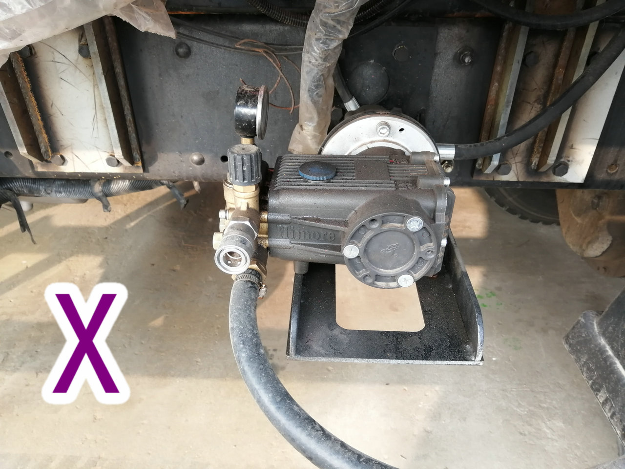 青島小型混凝土泵車價格 (30)