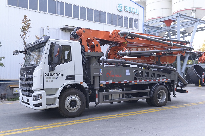 青島混凝土泵車價格 (30) 青島混凝土泵車價格 (30)