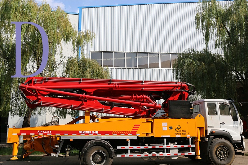 青島混凝土泵車價(jià)格 (2)