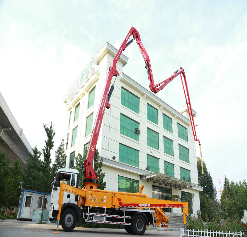 小型混凝土泵車,天泵,小型泵車,泵車 小型混凝土泵車,天泵,小型泵車,泵車