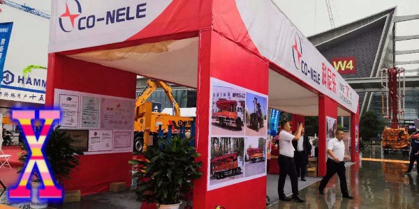 剩余骨料過少、料斗中加水攪拌等動作會對混凝土泵造成哪些損害？