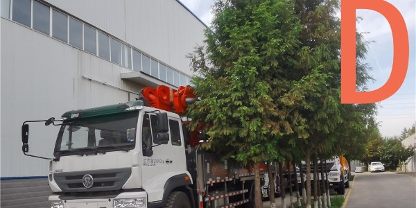 混凝土泵車是如何把混凝土輸送到高處的？