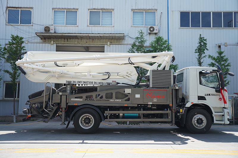 青島混凝土泵車價格 (13) 青島混凝土泵車價格 (13)