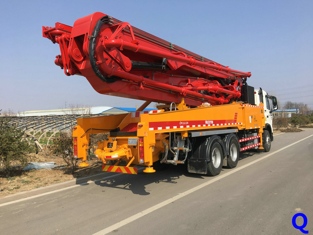小型混凝土泵車 天泵 混凝土泵車 小型泵車 小型混凝土泵車 天泵 混凝土泵車 小型泵車