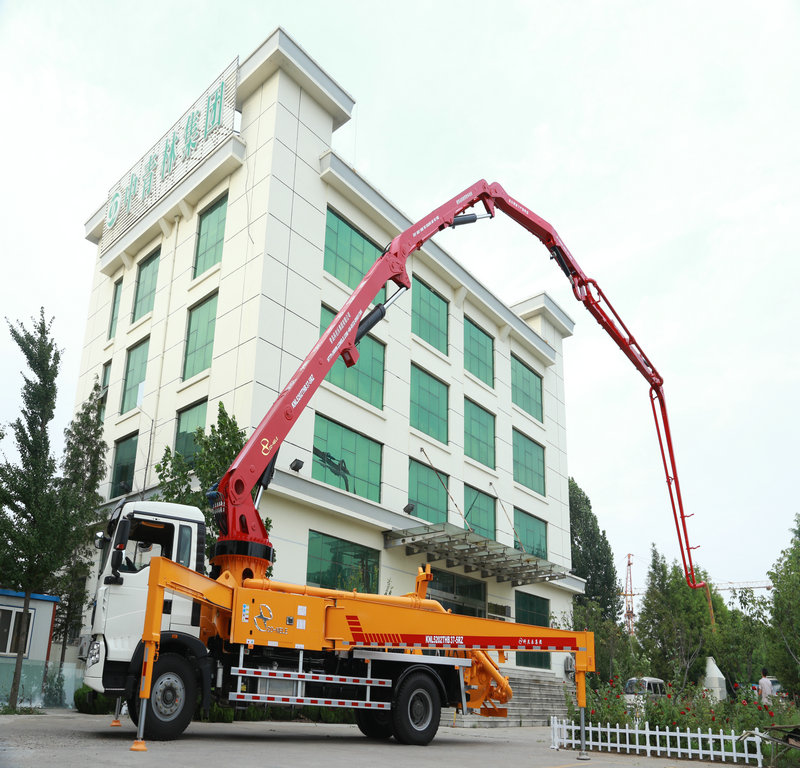 小型混凝土泵車,天泵,小型泵車,混凝土泵車 小型混凝土泵車,天泵,小型泵車,混凝土泵車