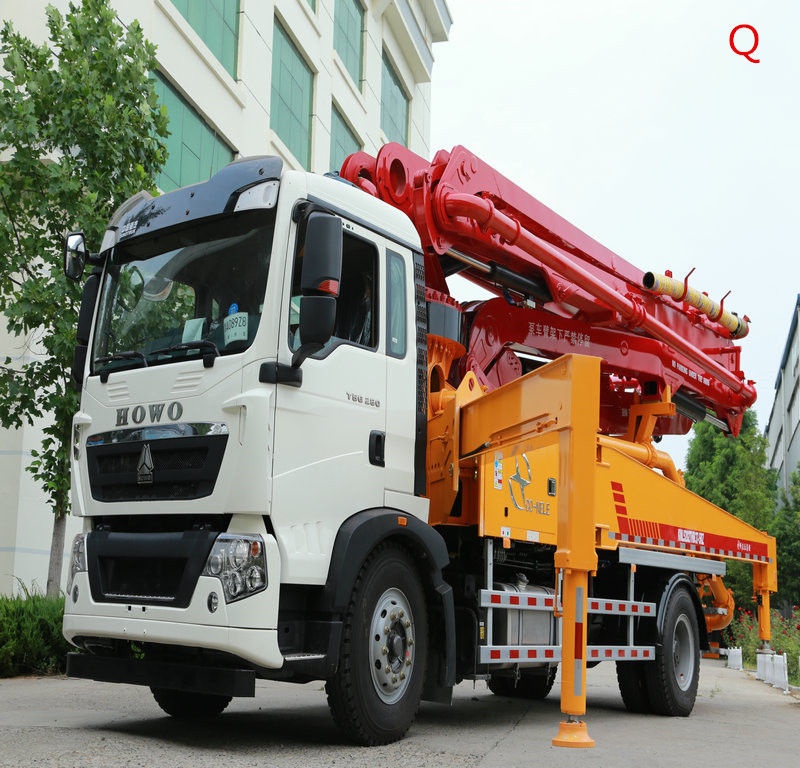 小型混凝土泵車，天泵，小型泵車價格