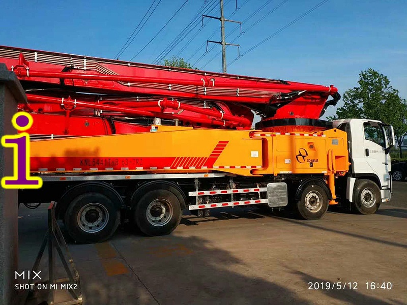 青島小型混凝土泵車價格 (27)