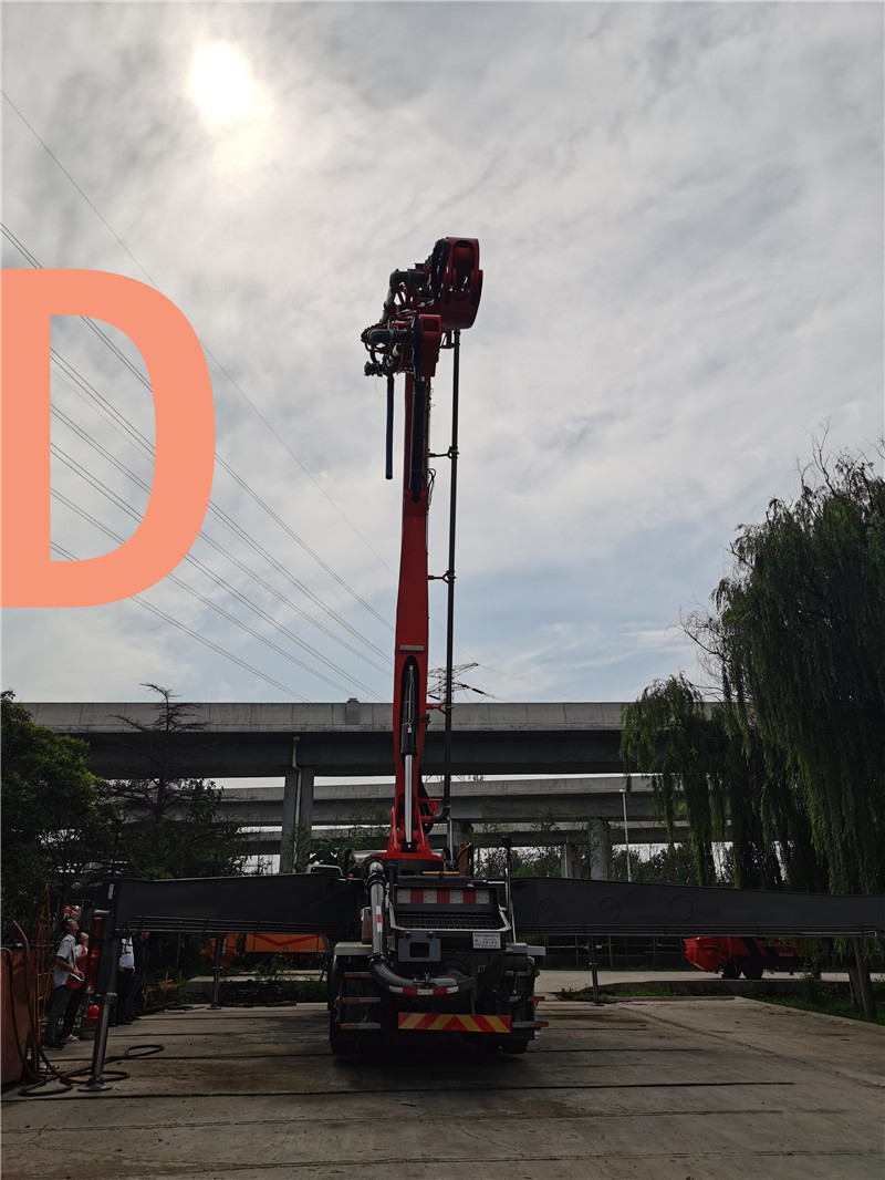 青島混凝土泵車價格 (70)